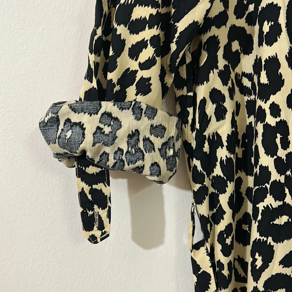 IMPORTED FABRIC BUTTON DOWN ANIMAL PRINT MIDI DRESS - Picture 6 of 7